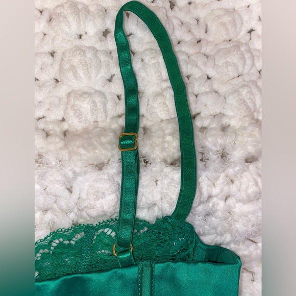 Meshki lake lace corset top - green - Picture 8 of 8